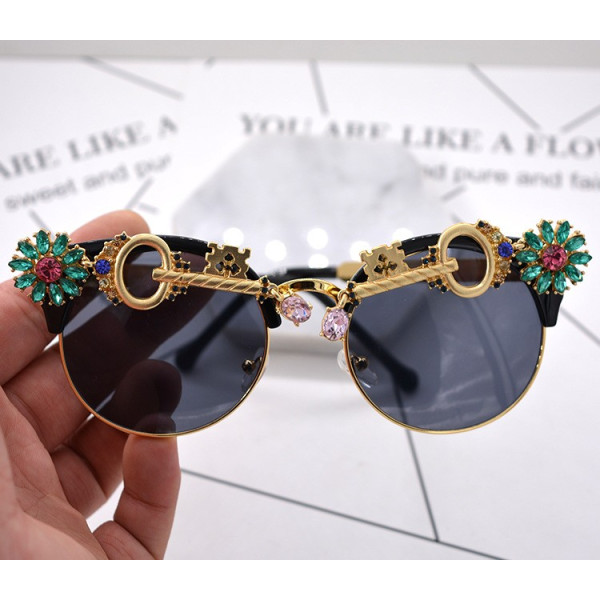 Слънчеви очила с богата украса – ключ yj28