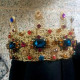 Царска корона в златисто и цветни кристали Ф12 2