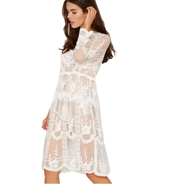 Бяла феерична плажна рокля от дантела с дълъг ръкав и дължина до коляното Y73
