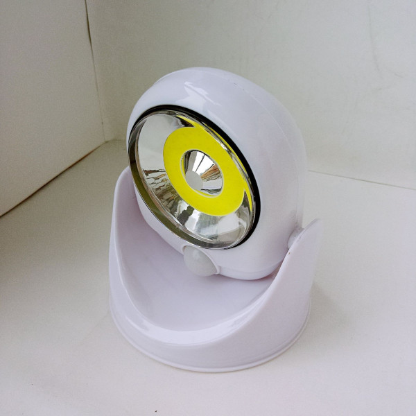 Въртяща се на 360º COB LED лампа със сензор за движение R LED9