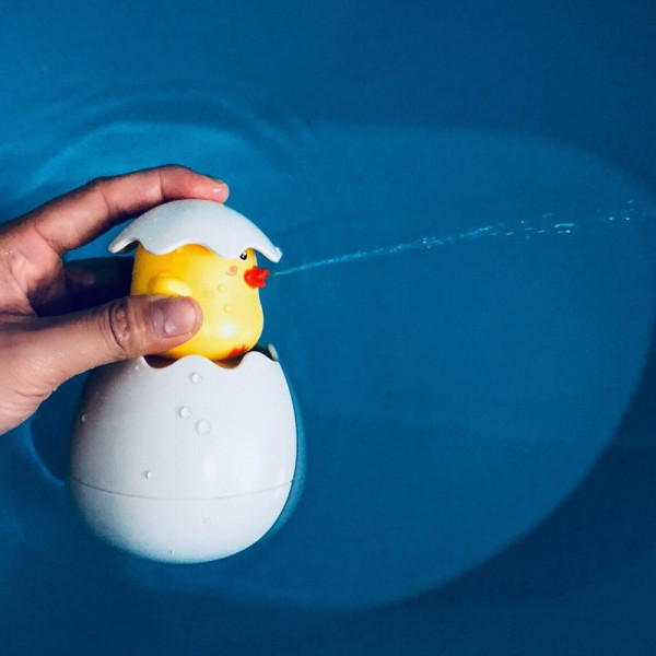 Детска забавна играчка за вана жълто пате в яйце WJ20 10