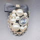Дамска брошка с перли, диамант и панделка - E01-5 4