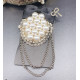 Дамска кръгла брошка с с перли, панделка и нанизани синджирчета - E01-6 2