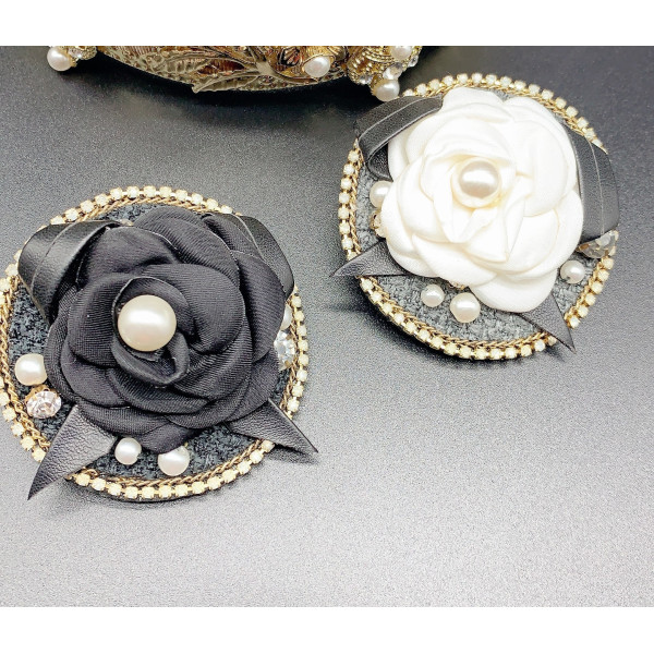 Дамска брошка с роза и елементи от перли и диаманти от плат в два варианта E01-7 1