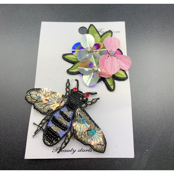 Брошки с нежен дизайн с форма на цвете и муха  Е05-4