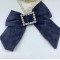 Синя брошка с форма на панделка и декорирани кристали - Е9-5