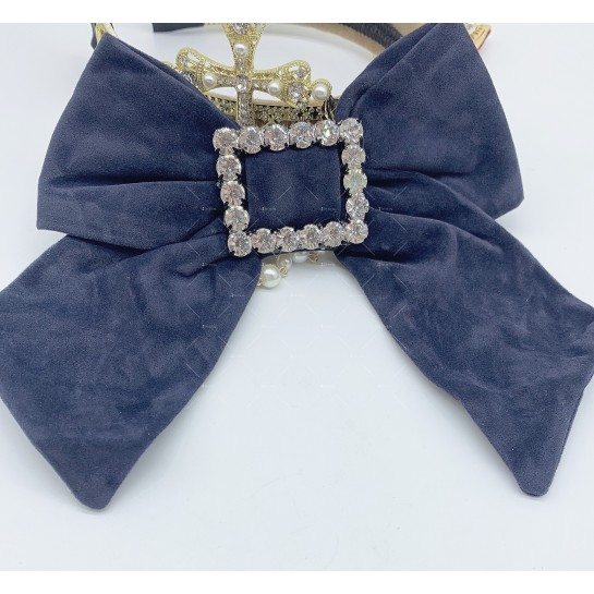 Синя брошка с форма на панделка и декорирани кристали - Е09-5