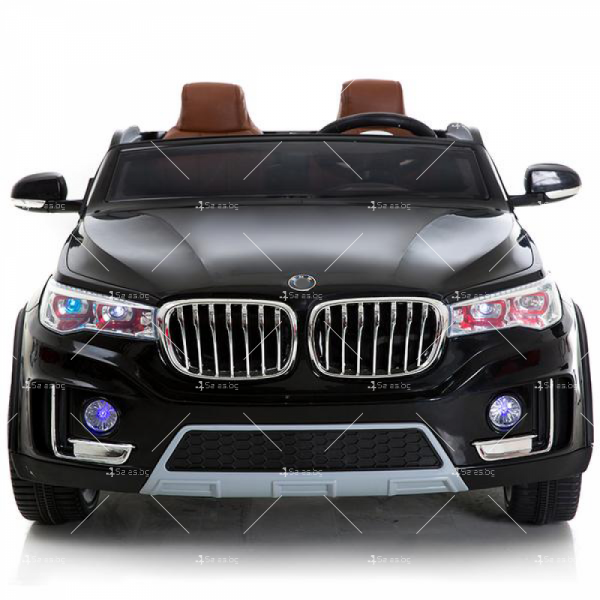 Двуместен акумулаторен джип BMW X7 с кожени седалки и вграден MP3 плеър 6