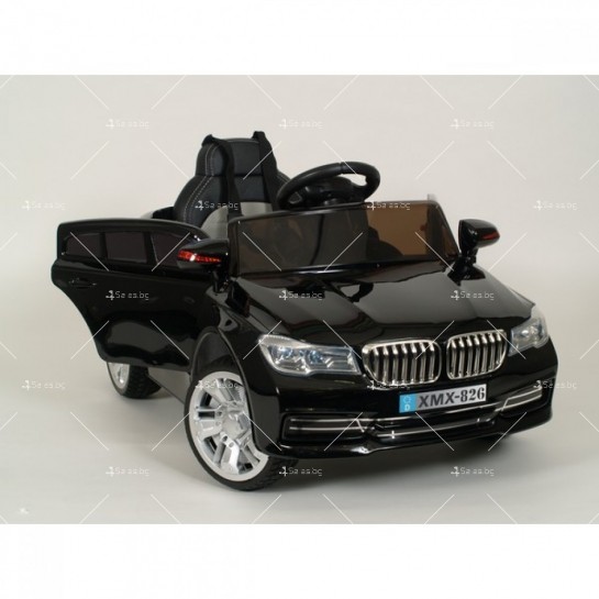 Детска акумулаторна кола BMW XMX826  с кожени седалки и меки гуми