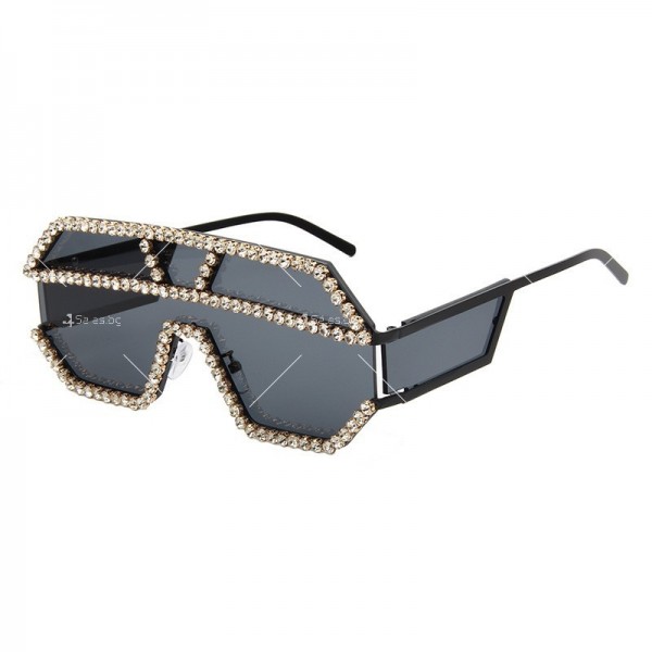Елегантни дамски слънчеви очила със стъкла петоъгълници и кристали YJ61 7