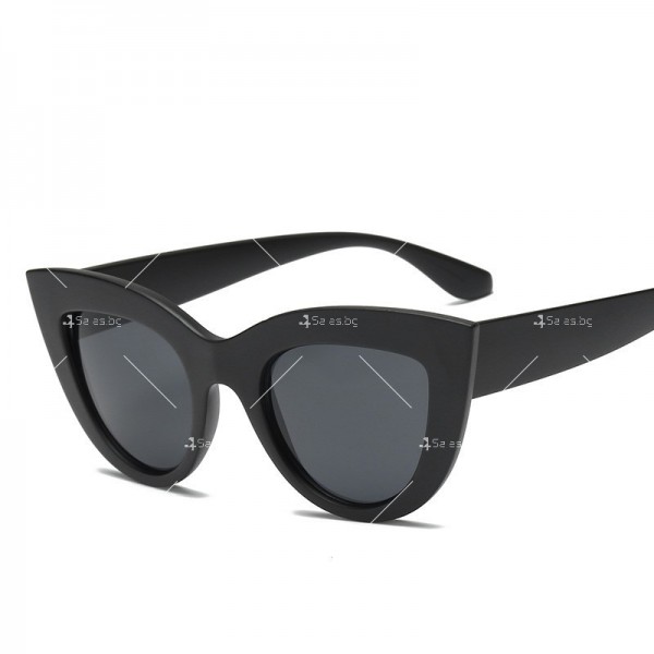 Модни дамски слънчеви очила във формата на котешко око с масивна рамка YJ66 5