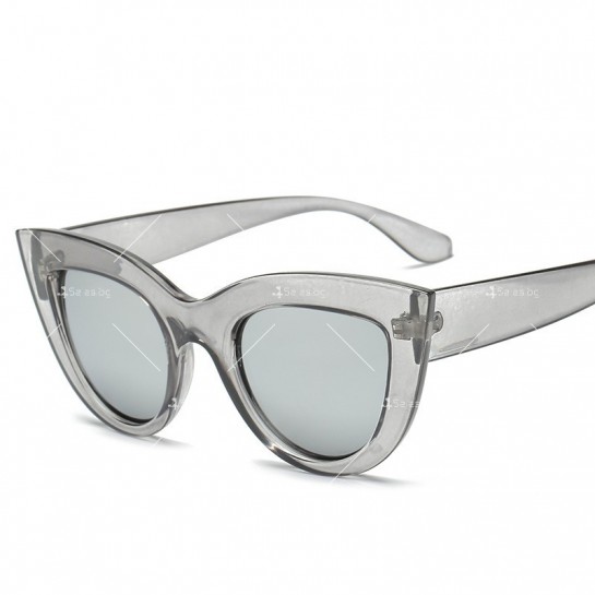 Модни дамски слънчеви очила във формата на котешко око с масивна рамка YJ66