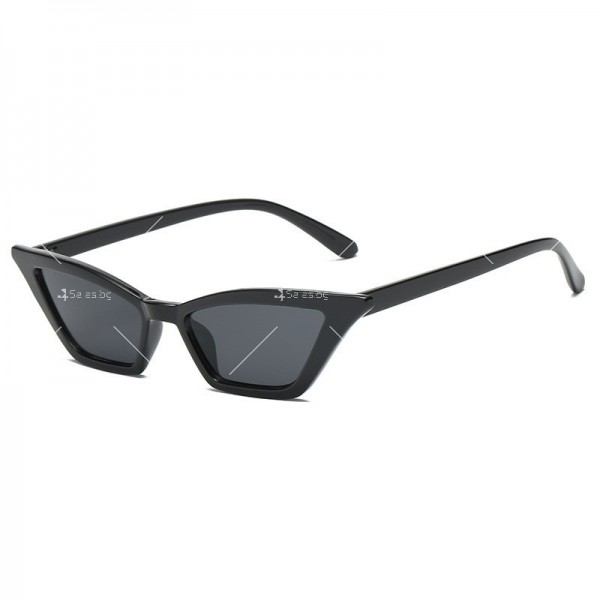 Дамски слънчеви очила във формата на  издължено котешко око с тънка рамка YJ67 1