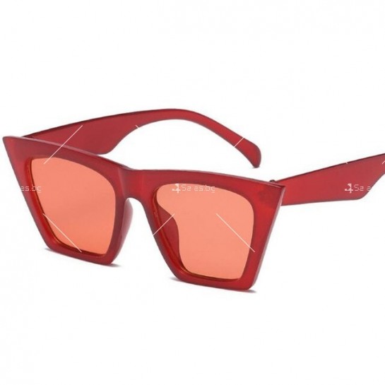 Дамски слънчеви очила във винтидж стил