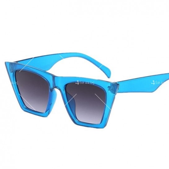Дамски слънчеви очила във винтидж стил