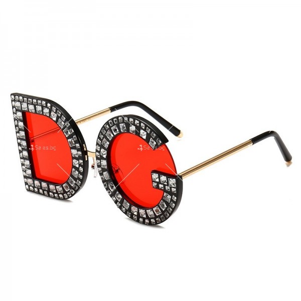 Модни слънчеви дамски очила с форма на стъклата D&G YJ78 6