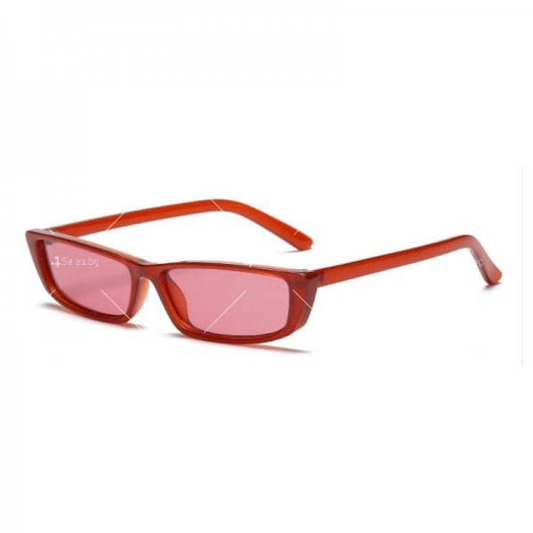 Дамски слънчеви очила с малък размер на стъклата и силно издължена форма 5