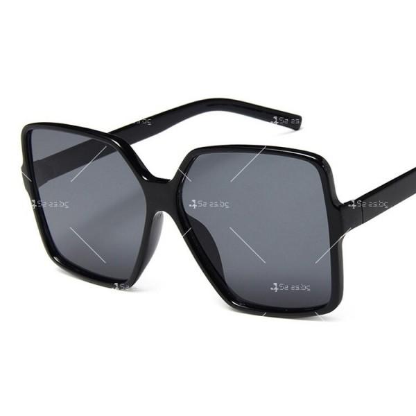 Ретро дамски слънчеви очила с лещи във формата на буквата D - DCM 1