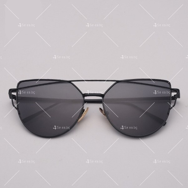 Дамски слънчеви очила с метална рамка и огледални стъкла 1