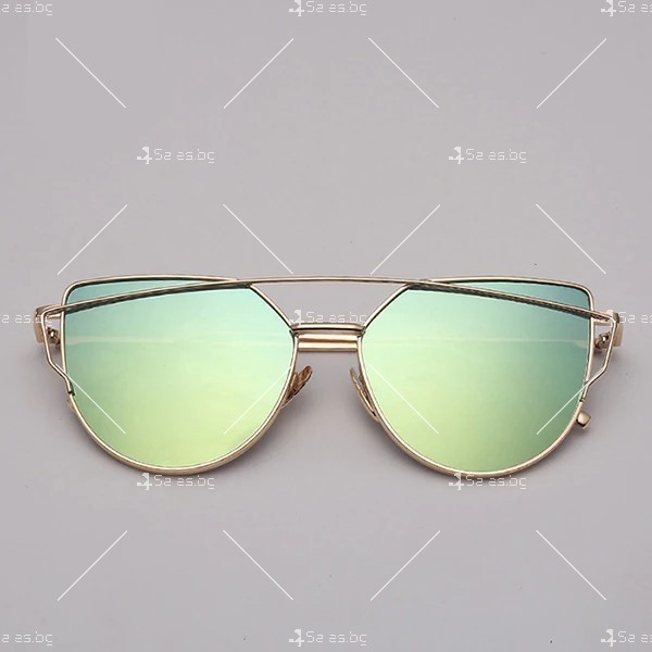 Дамски слънчеви очила с метална рамка и огледални стъкла 8