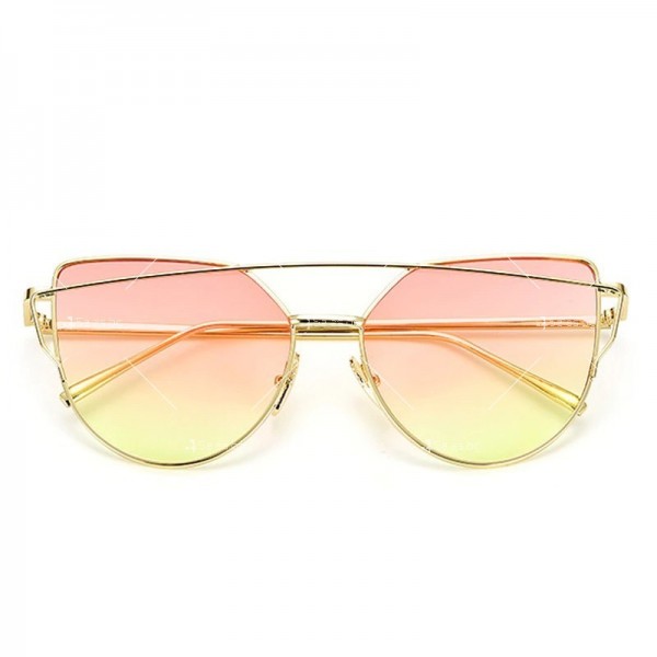 Дамски слънчеви очила с метална рамка и огледални стъкла 15