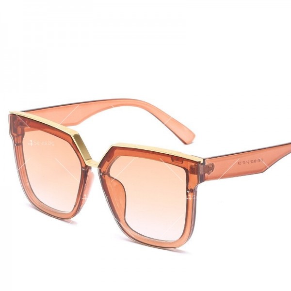 Елегантни и стилни дамски слънчеви очила в квадратна форма 2