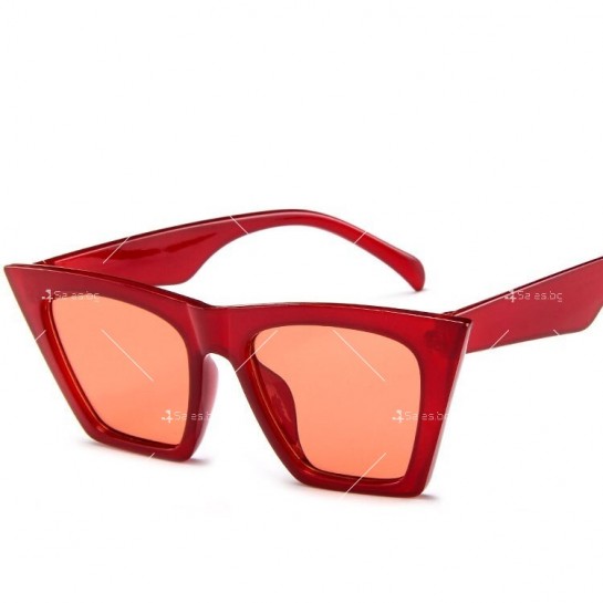 Дамски слънчеви очила с конусовидна форма и големи стъкла