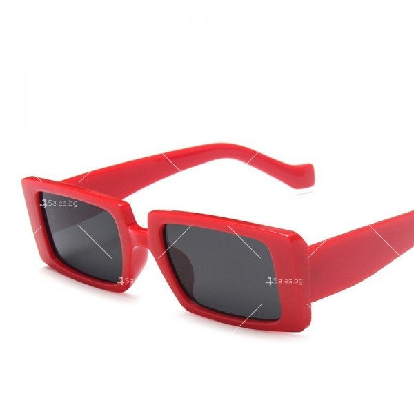 Дамски цветни слънчеви очила с пластмасова дебела рамка и правоъгълни лещи 4