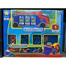 Комплект от четири детски пластмасови играчки