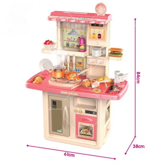 Детска кухня с прибори, уреди и  храна