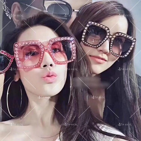 Големи и ефектни дамски слънчеви очила
