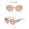 Слънчеви дамски очила с дебела, плътна рамка 9