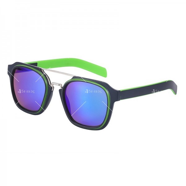 Слънчеви очила с цветни рамки 16