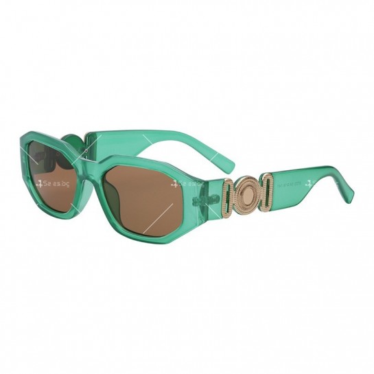 Дамски слънчеви очила в ретро стил и квадратни стъкла