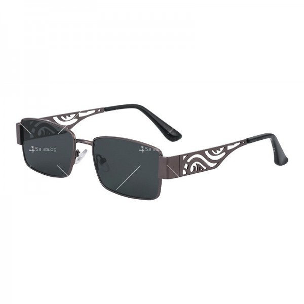 Дамски квадратни слънчеви очила с дебели метални дръжки 6