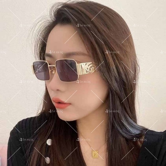 Дамски квадратни слънчеви очила с дебели метални дръжки