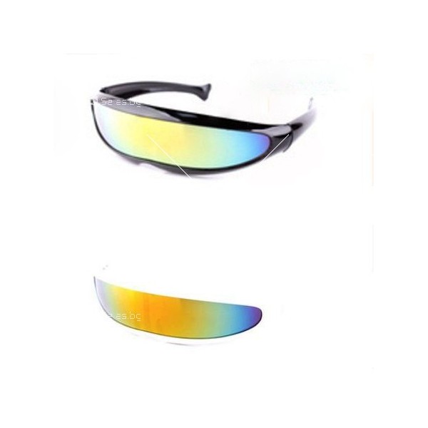 Ефектни слънчеви очила – едно цяло голямо стъкло 11