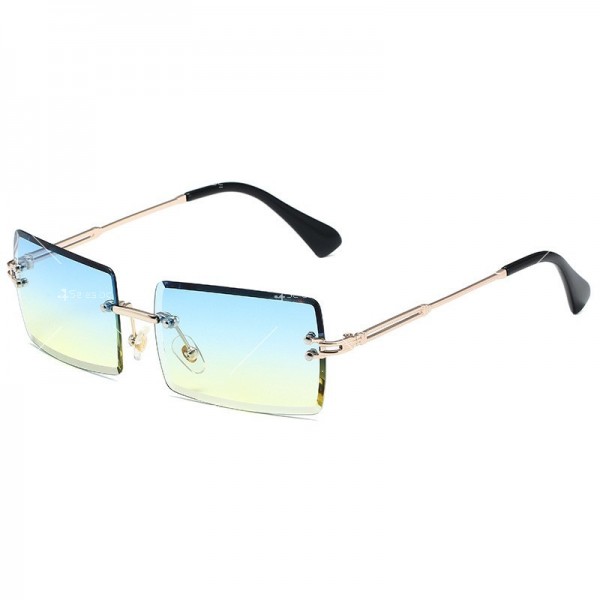 Дамски ефектни слънчеви очила с правоъгълни форми на стъклата 32