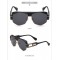 Дамски слънчеви очила с голяма права рамка и ефектни дръжки 10