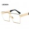 Унисекс слънчеви очила с квадратни стъкла и ефектни дръжки 9