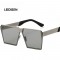 Унисекс слънчеви очила с квадратни стъкла и ефектни дръжки 21