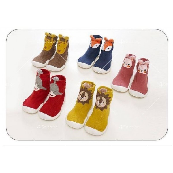Детски чорапи с гумена подметка, различни номера и цветове W SHOE3 14