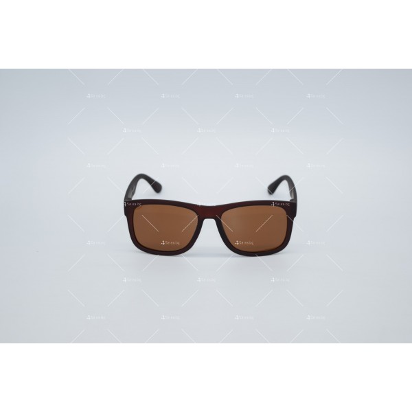 Мъжки слънчеви очила , рамката е дебела, отстрани имат лого YJZ69 2