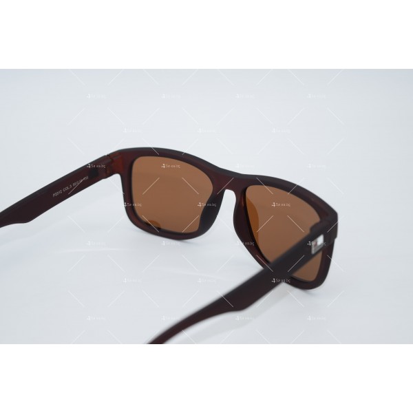 Мъжки слънчеви очила , рамката е дебела, отстрани имат лого YJZ69 3