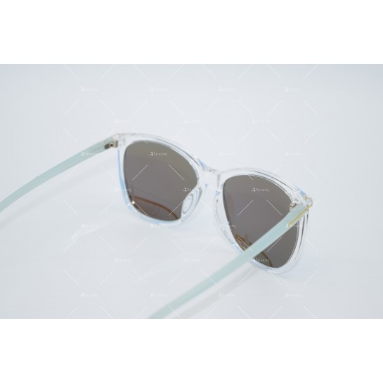 дамските слънчеви очила са изработени от прозрачна пластмаса YJZ101