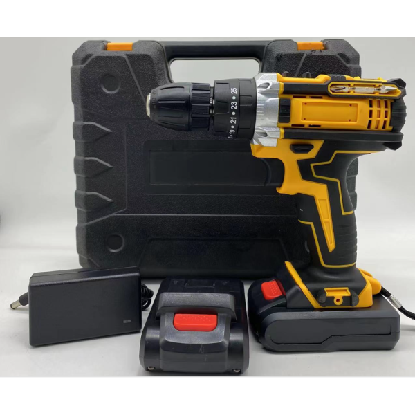 Акумулаторен винтоверт с куфарче с принадлежности, зарядно и  втора батерия CASE12